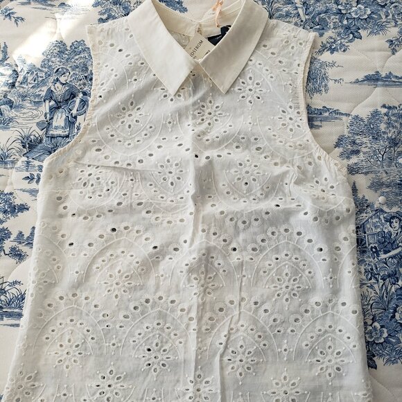 Modcloth Eyelet In The Sun Embroidered Collared White Top - Picture 2 of 8